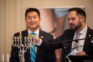 Ein Abend voller Licht und Vielfalt: Chanukka und die Rolle des Lichts in den Religionen