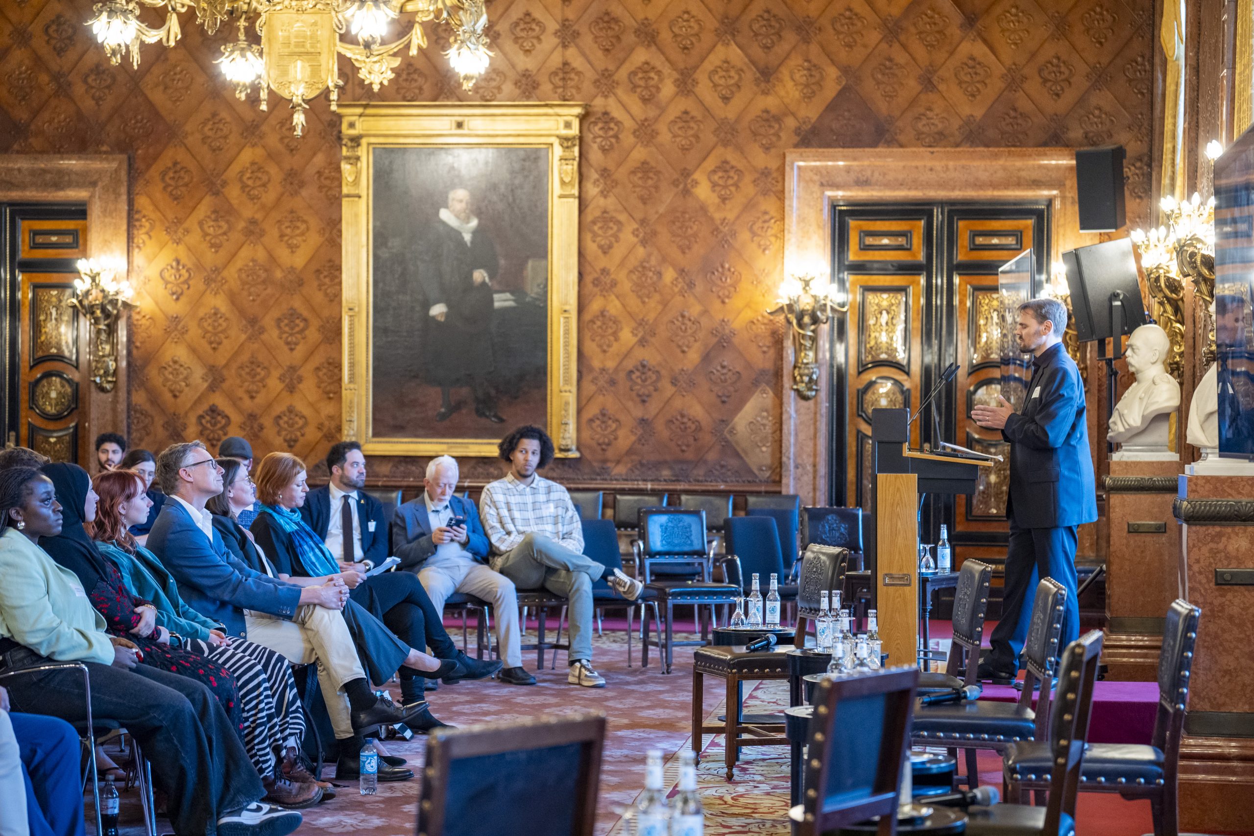 Wandel gestalten, Dialog ermöglichen – Perspektiven auf den Generationswechsel in religiösen Gemeinden