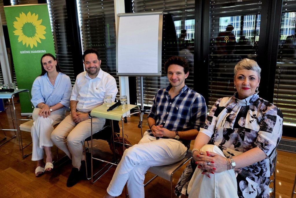 v.l.n.r. Rebecca Vaneeva, Armin Levy, Emanuel Meshvinksi, Stefanie Szczupack